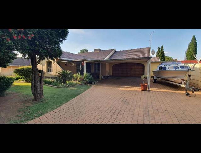 4 BEDROOM HOUSE FOR SALE IN BRACKENDOWNS